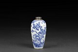 A BLUE AND WHITE SMALL 'FLOWERS' VASE 