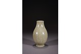 A CHINESE GE-TYPE VASE