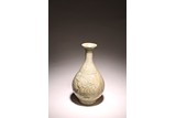 A CHINESE CELADON GLAZED YUHUCHUN VASE