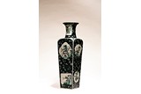 A CHINESE SQUARE FAMILLE NOIRE 'BIRDS AND FLOWERS' VASE
