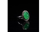 TYPE A CHINESE GLASSY BRIGHT GREEN JADEITE RING