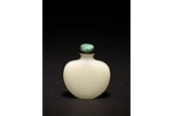 A CHINESE WHITE JADE SNUFF BOTTLE