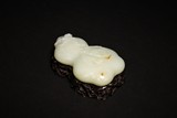 A CHINESE WHITE JADE DOUBLE GOURD BOX AND COVER