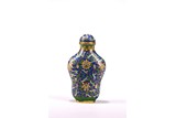 A CHINESE CLOISONNE ENAMEL 'FLORAL SCROLL' SNUFF BOTTLE