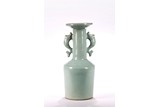 A CHINESE LONGQUAN CELADON MALLET VASE