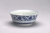 A CHINESE BLUE AND WHITE LOTUS FLORAL BOWL