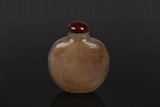 AN AGATE 'IMPERIAL POEM' SNUFF BOTTLE