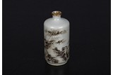 A CHINESE GRISAILLE DECORATED 'BAMBOO' SNUFF BOTTLE