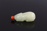 A WHITE JADE 'MOUSE' SNUFF BOTTLE